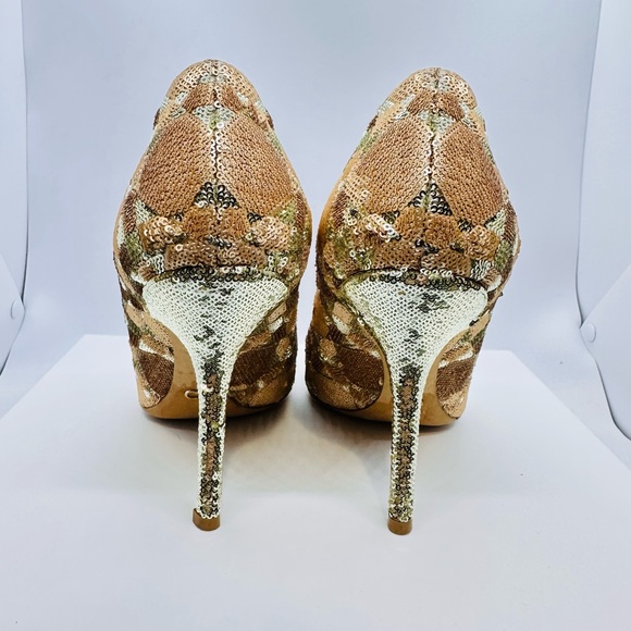 CHRISTIAN DIOR gold sequin pumps - Picture 3 of 6